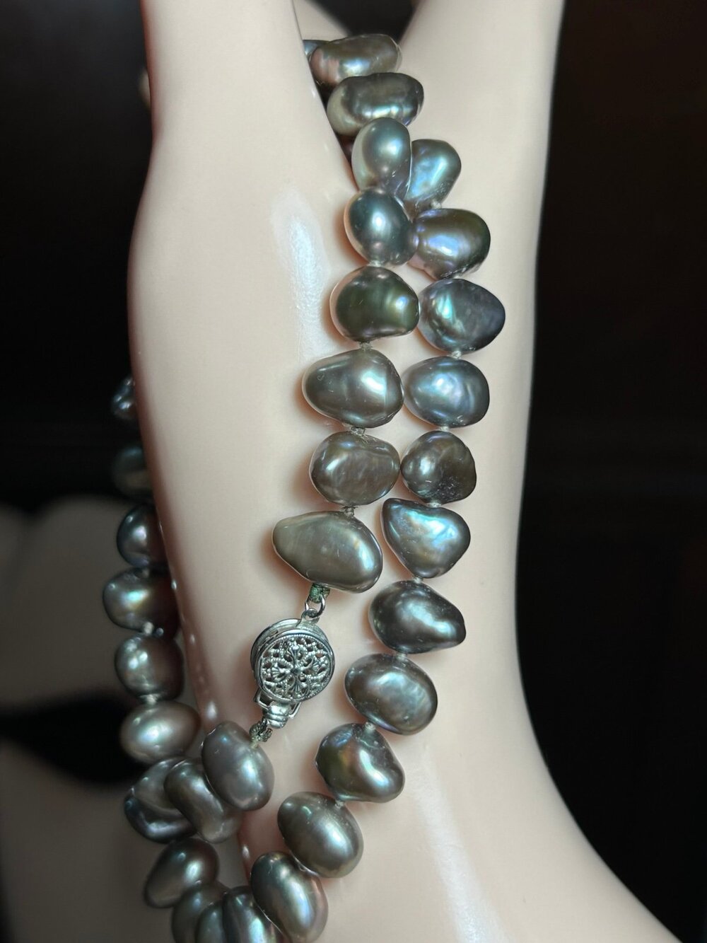 14k gold clasp silver gray cultured freshwater pearls hand knotted bead necklace